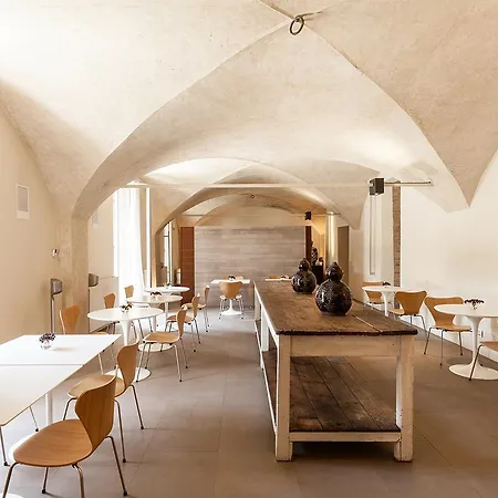 Nun Relais & Museum 5*